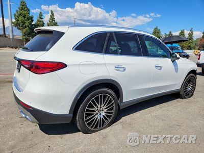 Trzecie zdjęcie samochodu z tyłu: 2025 MERCEDES-BENZ GLC 300 VIN:W1NKM4GB0SF407367 - miniatura