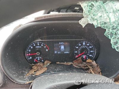 Zdjęcie 9 z 12 samochodu: 2022 KIA SOUL LX VIN:KNDJ23AU2N7153561 - miniatura