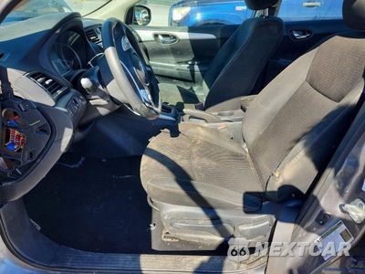 Zdjęcie 7 z 12 samochodu: 2019 NISSAN SENTRA S VIN:3N1AB7AP1KY412040 - miniatura