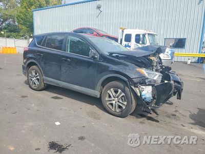 Czwarte zdjęcie samochodu z boku: 2018 TOYOTA RAV4 LE VIN:2T3ZFREV6JW499916 - miniatura
