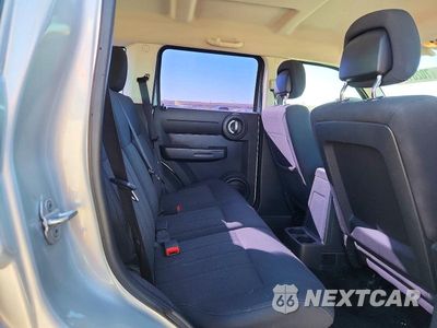 Zdjęcie 10 z 12 samochodu: 2011 DODGE NITRO SE VIN:1D4PU2GK5BW500891 - miniatura