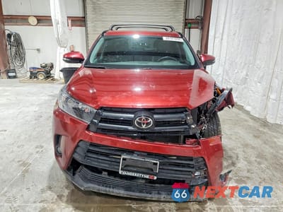 Piąte zdjęcie samochodu w środku: 2019 TOYOTA HIGHLANDER SE VIN:5TDJZRFH6KS602798 - miniatura