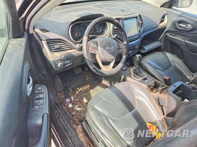 Zdjęcie 8 z 13 samochodu: 2015 JEEP CHEROKEE LATITUDE VIN:1C4PJMCS2FW565159 - miniatura