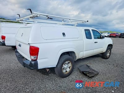 Trzecie zdjęcie samochodu z tyłu: 2017 TOYOTA TACOMA SR VIN:5TFRX5GN7HX088176 - miniatura