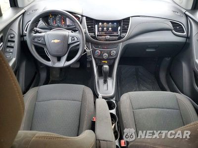 Zdjęcie 8 z 13 samochodu: 2021 CHEVROLET TRAX LS VIN:KL7CJKSBXMB324844 - miniatura