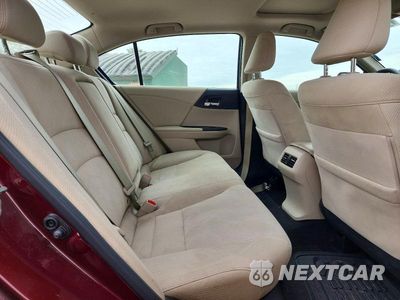 Zdjęcie 10 z 12 samochodu: 2016 HONDA ACCORD EX VIN:1HGCR2F73GA228096 - miniatura