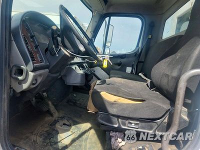Zdjęcie 7 z 13 samochodu: 2016 FREIGHTLINER BUSINESS CLASS M2 REFUSE TRUCK VIN:3ALHCYCY9GDGZ7932 - miniatura