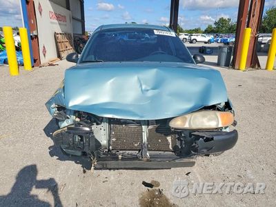 Piąte zdjęcie samochodu w środku: 1998 FORD ESCORT SE VIN:1FAFP13PXWW281403 - miniatura