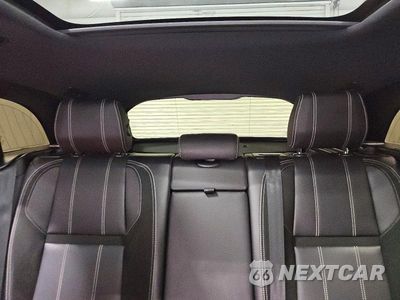 Zdjęcie 10 z 14 samochodu: 2018 LAND ROVER RANGE ROVER VELAR R-DYNAMIC SE VIN:SALYL2RV5JA752852 - miniatura