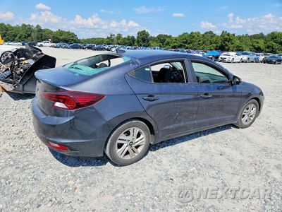 Trzecie zdjęcie samochodu z tyłu: 2020 HYUNDAI ELANTRA SEL VIN:5NPD84LF5LH582945 - miniatura