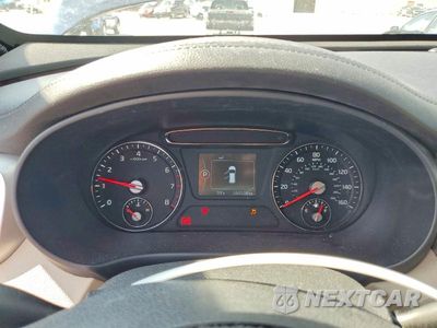 Zdjęcie 9 z 14 samochodu: 2017 KIA SORENTO LX V6 VIN:5XYPG4A52HG208835 - miniatura