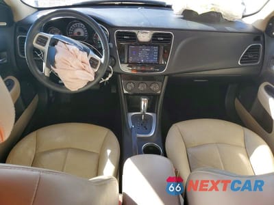 Zdjęcie 8 z 12 samochodu: 2013 CHRYSLER 200 LIMITED VIN:1C3CCBCG7DN513798 - miniatura
