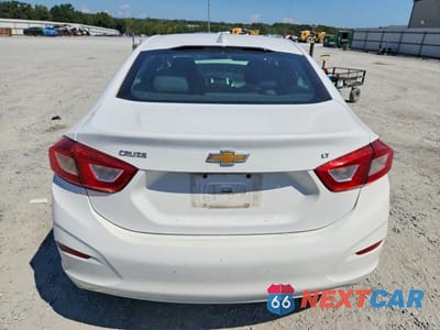 Zdjęcie 6 z 12 samochodu: 2018 CHEVROLET CRUZE LT VIN:1G1BE5SMXJ7221405 - miniatura
