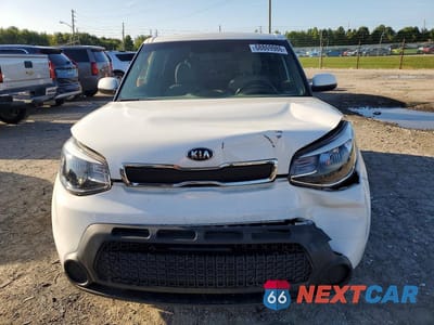 Piąte zdjęcie samochodu w środku: 2014 KIA SOUL BASE VIN:KNDJN2A22E7010481 - miniatura