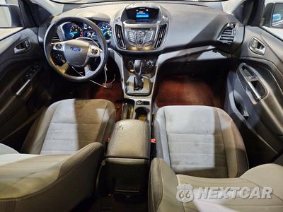 Zdjęcie 8 z 13 samochodu: 2016 FORD ESCAPE SE VIN:1FMCU0G77GUA88340 - miniatura