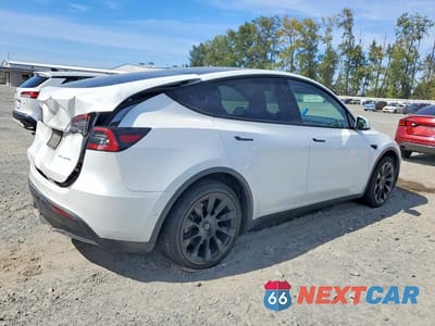 Trzecie zdjęcie samochodu z tyłu: 2022 TESLA MODEL Y VIN:7SAYGDEE5NF481515 - miniatura