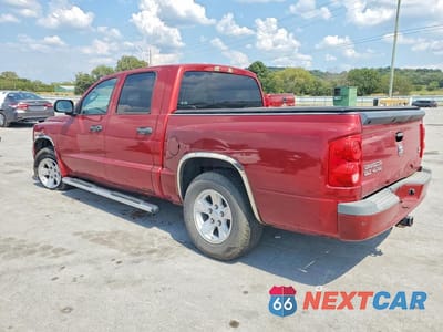 Drugie zdjęcie samochodu z przodu: 2008 DODGE DAKOTA QUAD SLT VIN:1D7HW48N28S524538 - miniatura