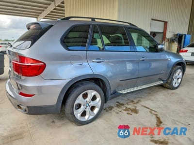 Trzecie zdjęcie samochodu z tyłu: 2012 BMW X5 XDRIVE35I VIN:5UXZV4C53CL761100 - miniatura