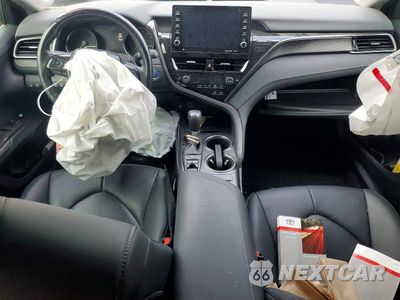 Zdjęcie 8 z 12 samochodu: 2024 TOYOTA CAMRY XSE VIN:4T1K31AK1RU067584 - miniatura