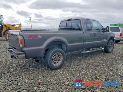 Trzecie zdjęcie samochodu z tyłu: 2003 FORD F-350 SUPER DUTY VIN:1FTSX31P53ED52192 - miniatura