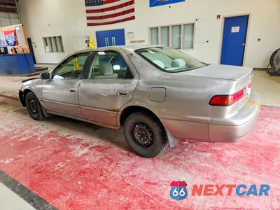 Drugie zdjęcie samochodu z przodu: 1999 TOYOTA CAMRY LE VIN:JT2BG22K0X0373427 - miniatura