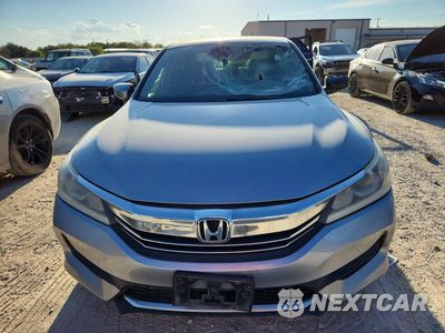 Piąte zdjęcie samochodu w środku: 2017 HONDA ACCORD LX VIN:1HGCR2F30HA119951 - miniatura