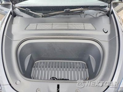 Zdjęcie 11 z 13 samochodu: 2024 TESLA MODEL Y VIN:7SAYGDED3RF005048 - miniatura