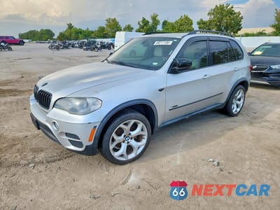 2012 BMW X5 XDRIVE35I 5UXZV4C51CL989483 - główne zdjęcie licytacji z USA - miniatura