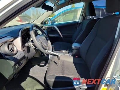Zdjęcie 7 z 14 samochodu: 2018 TOYOTA RAV4 LE VIN:JTMZFREVXJJ750936 - miniatura