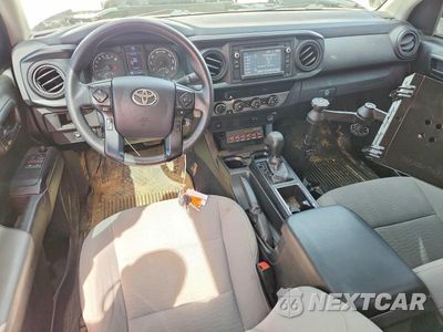 Zdjęcie 8 z 12 samochodu: 2019 TOYOTA TACOMA SR VIN:5TFSX5EN0KX069626 - miniatura