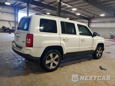 Trzecie zdjęcie samochodu z tyłu: 2016 JEEP PATRIOT LATITUDE VIN:1C4NJPFA1GD514843 - miniatura