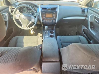 Zdjęcie 8 z 12 samochodu: 2015 NISSAN ALTIMA 2.5 S VIN:1N4AL3AP9FC133314 - miniatura