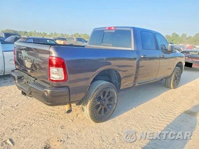 Trzecie zdjęcie samochodu z tyłu: 2026 RAM 2500 LARAMIE VIN:3C63R5FLXTG163439 - miniatura