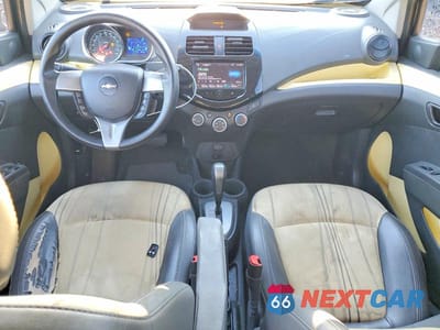 Zdjęcie 8 z 12 samochodu: 2014 CHEVROLET SPARK 1LT VIN:KL8CD6S93EC428305 - miniatura