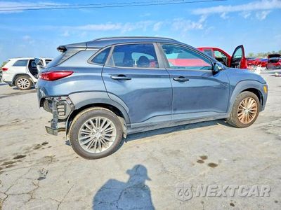 Trzecie zdjęcie samochodu z tyłu: 2018 HYUNDAI KONA SEL VIN:KM8K22AAXJU133375 - miniatura