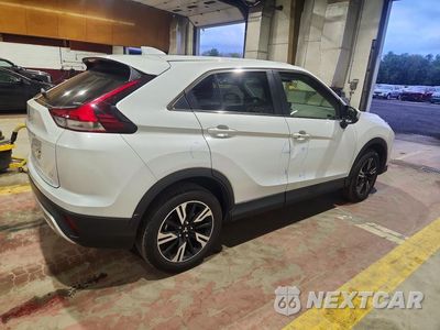 Trzecie zdjęcie samochodu z tyłu: 2025 MITSUBISHI ECLIPSE CROSS SE VIN:JA4ATWAA1SZ026590 - miniatura