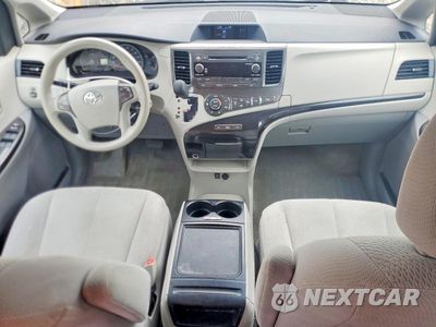 Zdjęcie 8 z 14 samochodu: 2013 TOYOTA SIENNA LE VIN:5TDKK3DC5DS353281 - miniatura