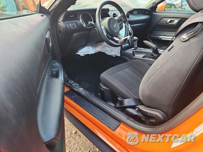 Zdjęcie 8 z 12 samochodu: 2020 FORD MUSTANG VIN:1FA6P8TH5L5154142 - miniatura