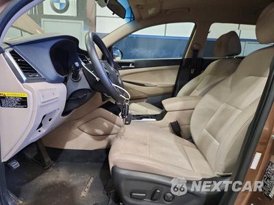 Zdjęcie 7 z 13 samochodu: 2016 HYUNDAI TUCSON VIN:KM8J3CA20GU052059 - miniatura
