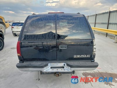 Zdjęcie 6 z 13 samochodu: 1999 CHEVROLET SUBURBAN C1500 VIN:3GNEC16R2XG105645 - miniatura
