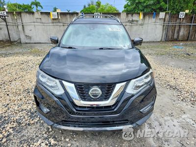 Piąte zdjęcie samochodu w środku: 2019 NISSAN ROGUE SL VIN:5N1AT2MT1KC843343 - miniatura