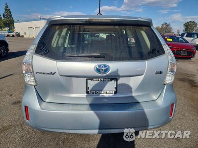 Zdjęcie 6 z 12 samochodu: 2013 TOYOTA PRIUS V THREE VIN:JTDZN3EU7D3240169 - miniatura