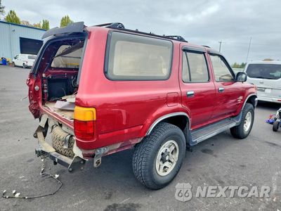 Trzecie zdjęcie samochodu z tyłu: 1995 TOYOTA 4RUNNER SR5 V6 VIN:JT3VN39W0S0210203 - miniatura