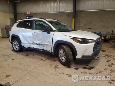 Czwarte zdjęcie samochodu z boku: 2026 TOYOTA COROLLA CROSS LE VIN:7MUCAABG3TV151383 - miniatura