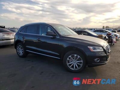 Czwarte zdjęcie samochodu z boku: 2016 AUDI Q5 PREMIUM VIN:WA1C2AFP8GA114053 - miniatura