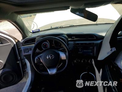 Zdjęcie 8 z 13 samochodu: 2016 SCION TC BASE VIN:JTKJF5C75GJ015101 - miniatura