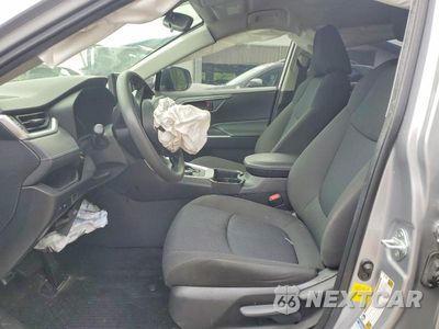 Zdjęcie 7 z 13 samochodu: 2019 TOYOTA RAV4 LE VIN:JTMMWRFV3KD036834 - miniatura