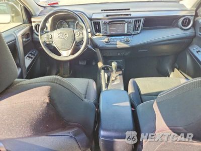 Zdjęcie 8 z 13 samochodu: 2016 TOYOTA RAV4 XLE VIN:JTMWFREV0GJ068319 - miniatura