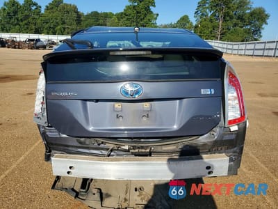 Zdjęcie 6 z 13 samochodu: 2015 TOYOTA PRIUS THREE VIN:JTDKN3DU3F1865282 - miniatura