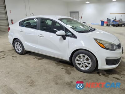 Czwarte zdjęcie samochodu z boku: 2016 KIA RIO LX VIN:KNADM4A37G6681638 - miniatura